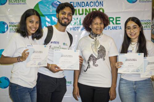 Entrega del premio del segundo lugar.